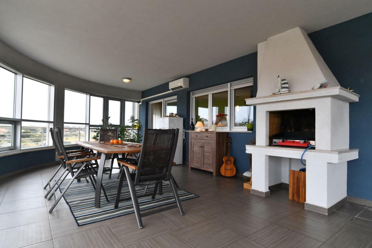 City Penthouse Vita Пула Экстерьер фото