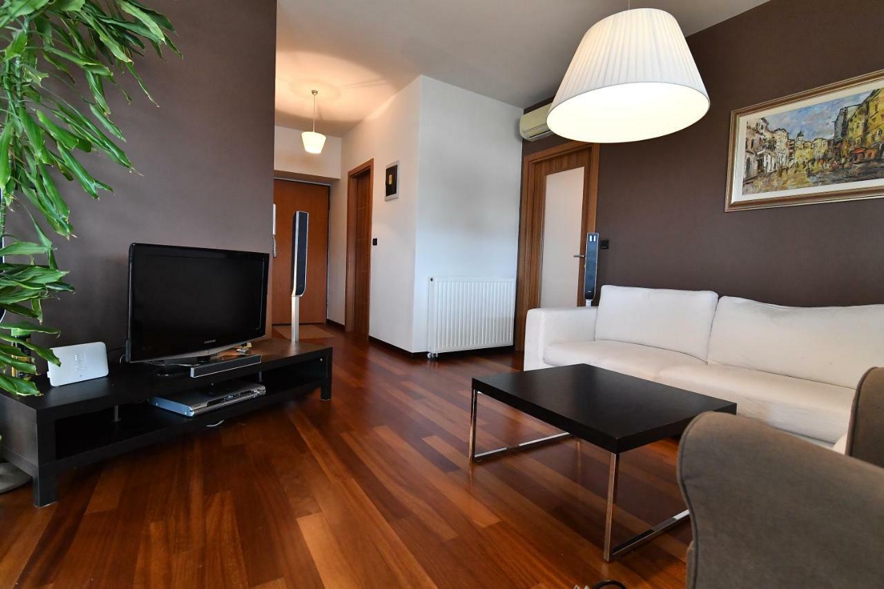 City Penthouse Vita Пула Экстерьер фото